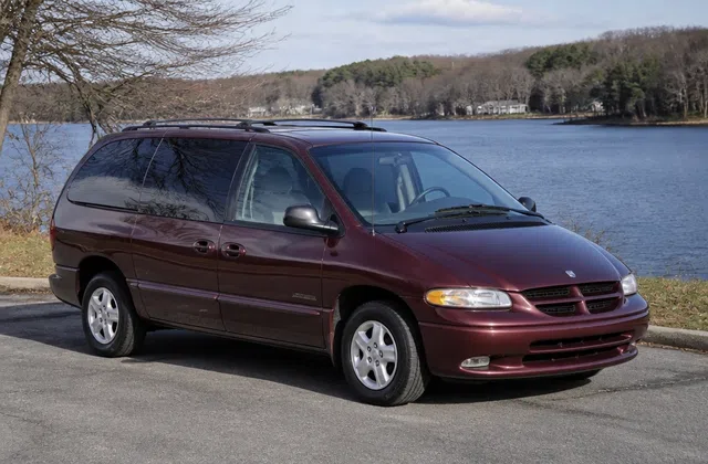 Chrysler Caravan 1995–2000