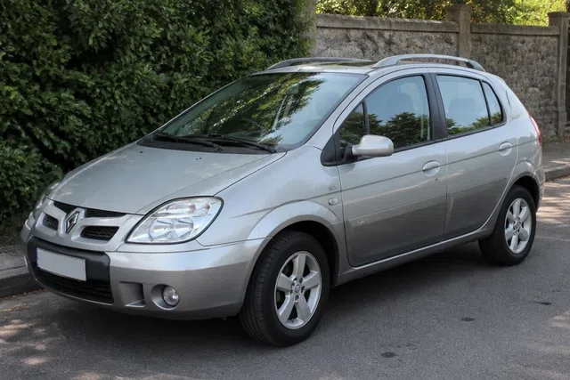 Renault Megane Scenic RX-4