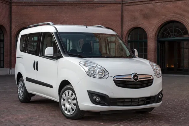 Opel Combo 2011–2018