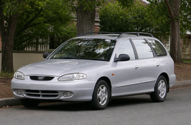 Hyundai Lantra