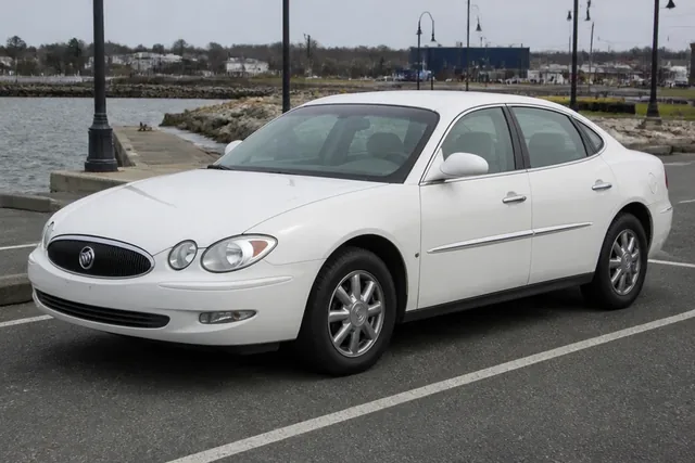 Buick LaCrosse 2005–2009