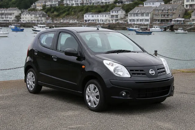 Nissan Pixo