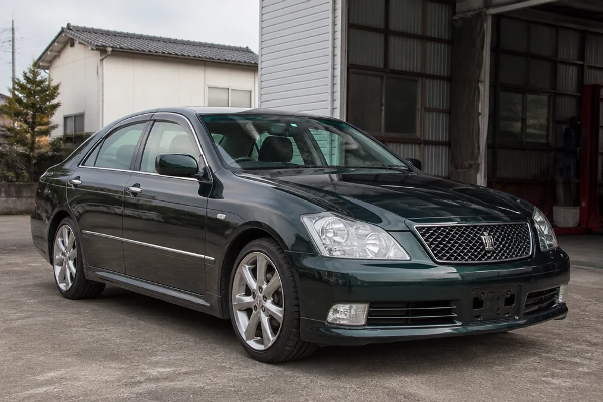 Toyota Crown Athlete 2003–2008
