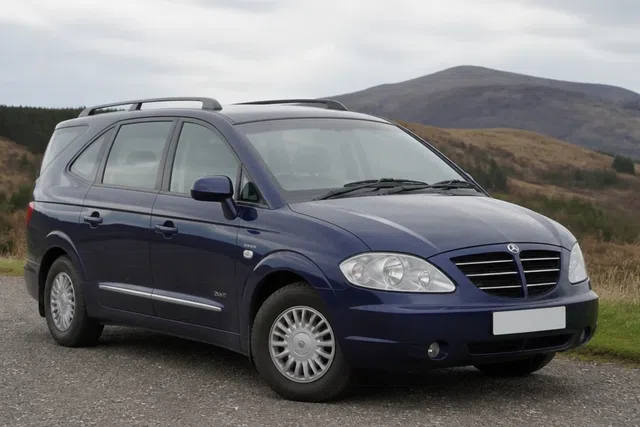 Ssang Yong Rodius 2004–2012