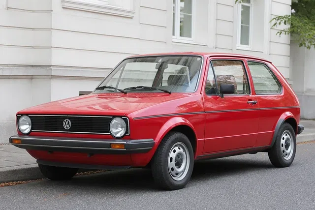Volkswagen Golf 1