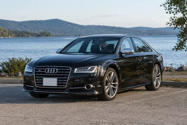 Audi S8 2012–2017