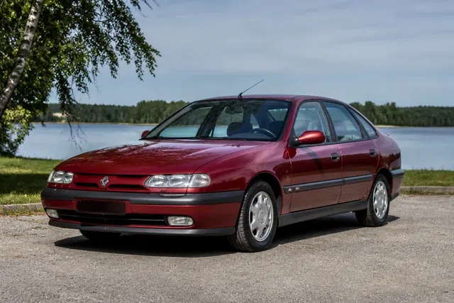 Renault Safrane 1992–1996