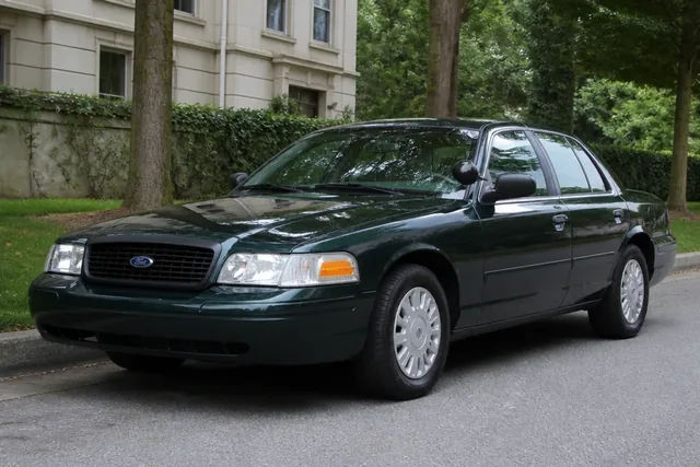 Ford Crown Victoria
