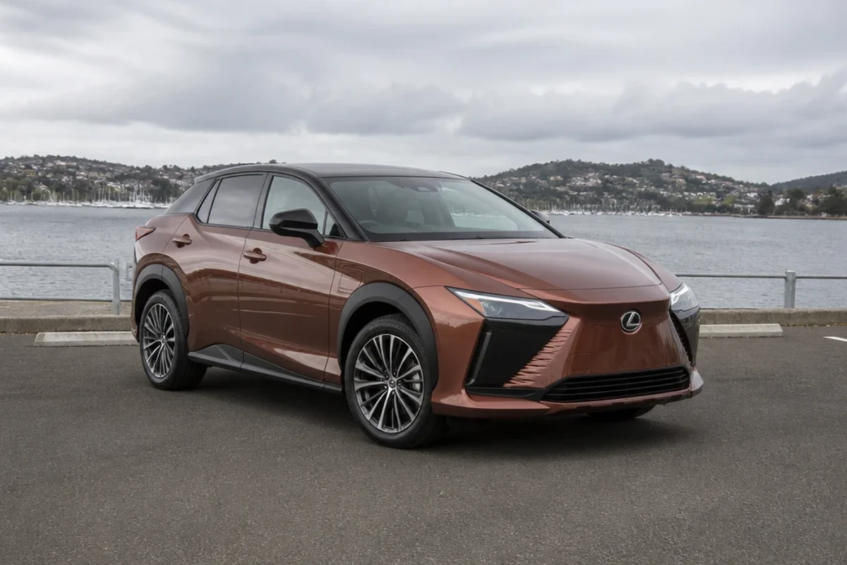 Lexus RZ 2023–денес