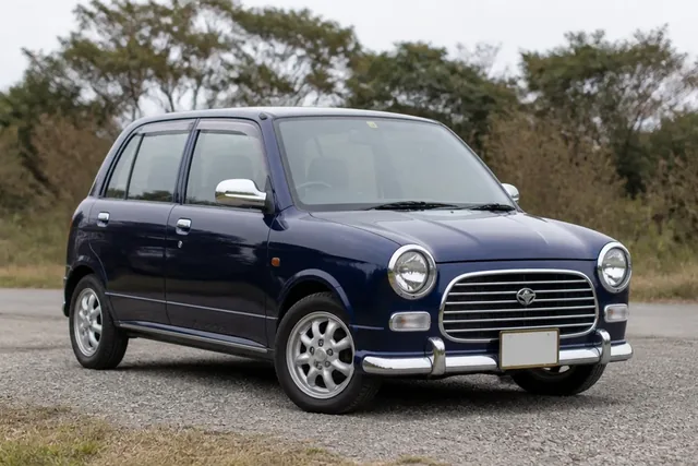 Daihatsu Mira Gino