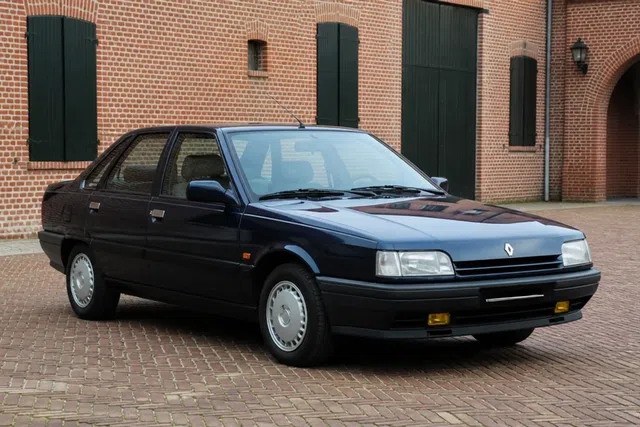 Renault 21