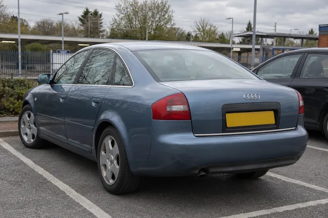 Audi A6 1999–2004