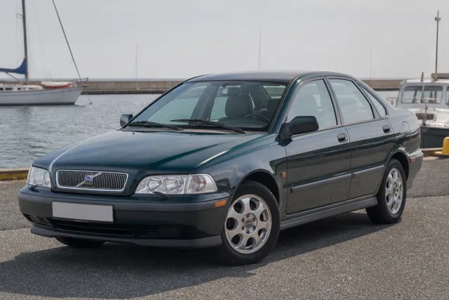 Volvo S40 1995–2004