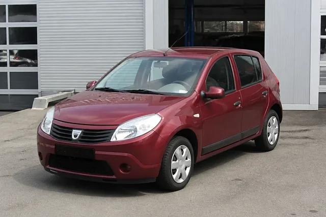 Dacia Sandero 2008–2012