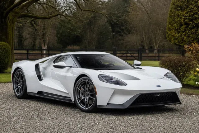 Ford GT