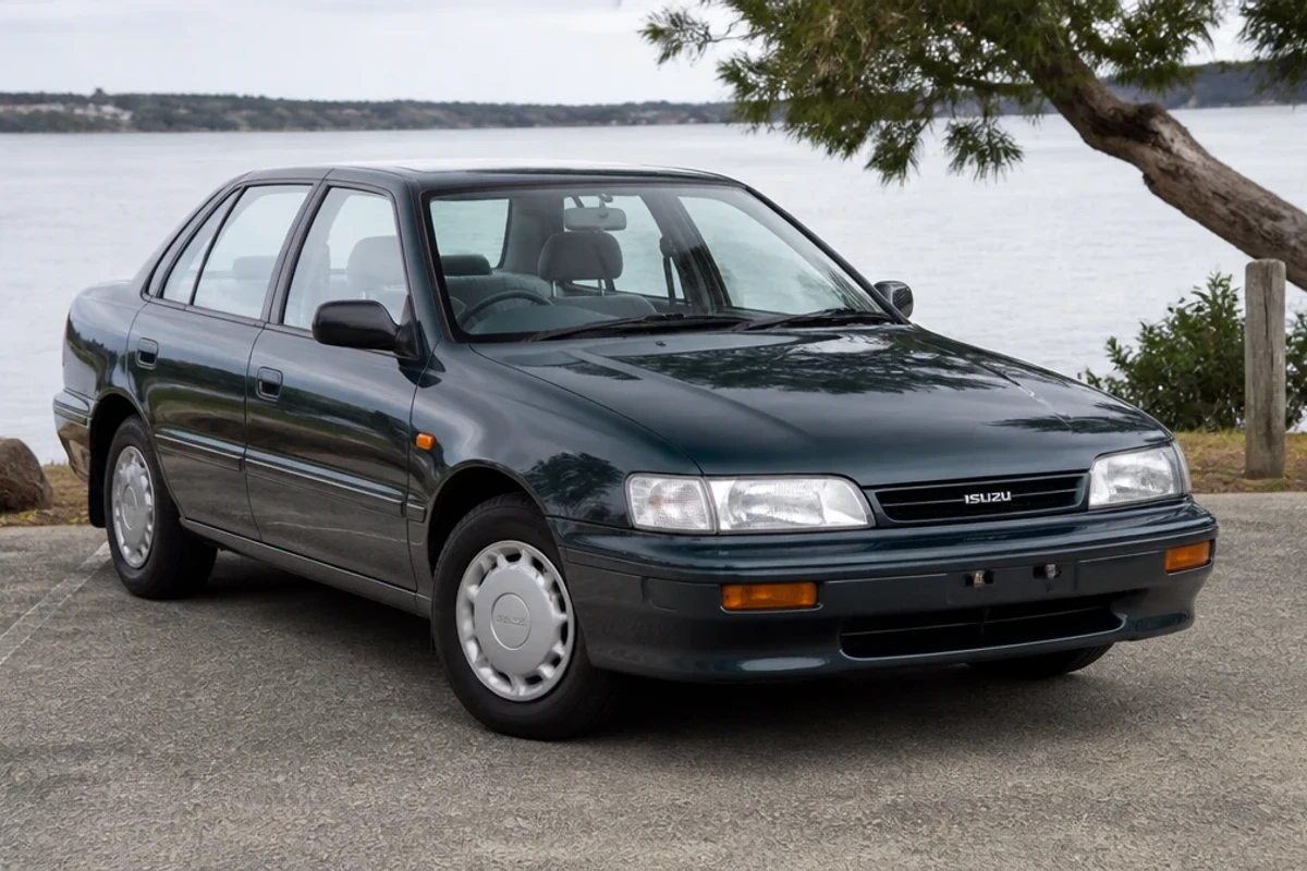 Isuzu Gemini 1990–1993