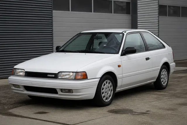 Mazda 323 1989–1994