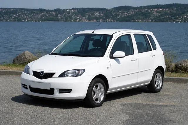 Mazda Mazda2 2003–2007