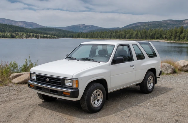 Nissan Pathfinder 1985–1995