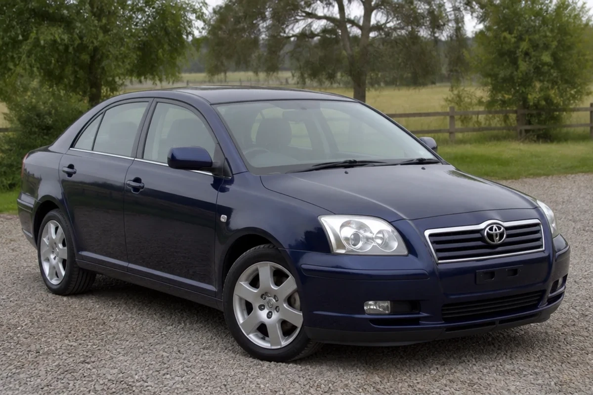Toyota Avensis II 2003–2008