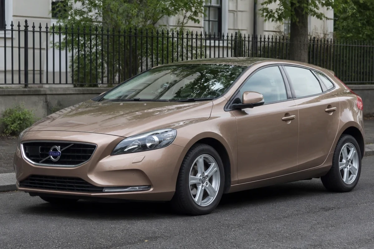 Volvo V40 2012–2019
