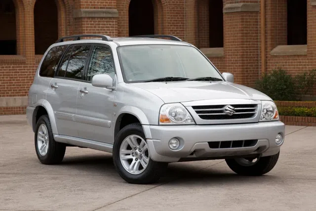 Suzuki XL7