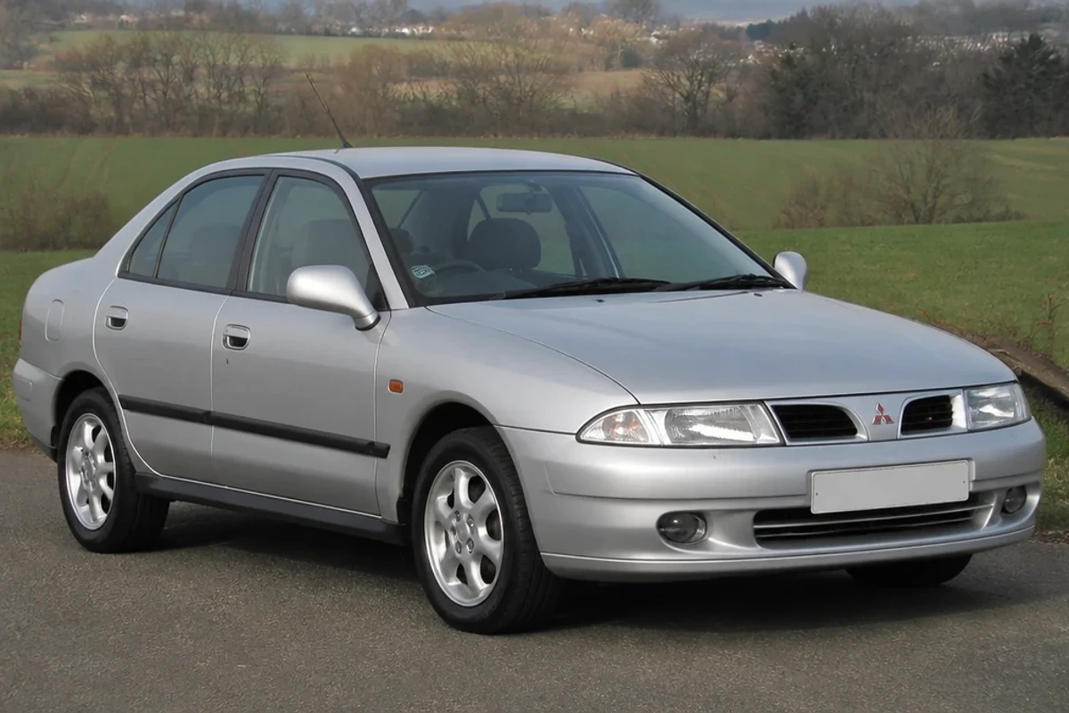 Mitsubishi Carisma 1995–2004