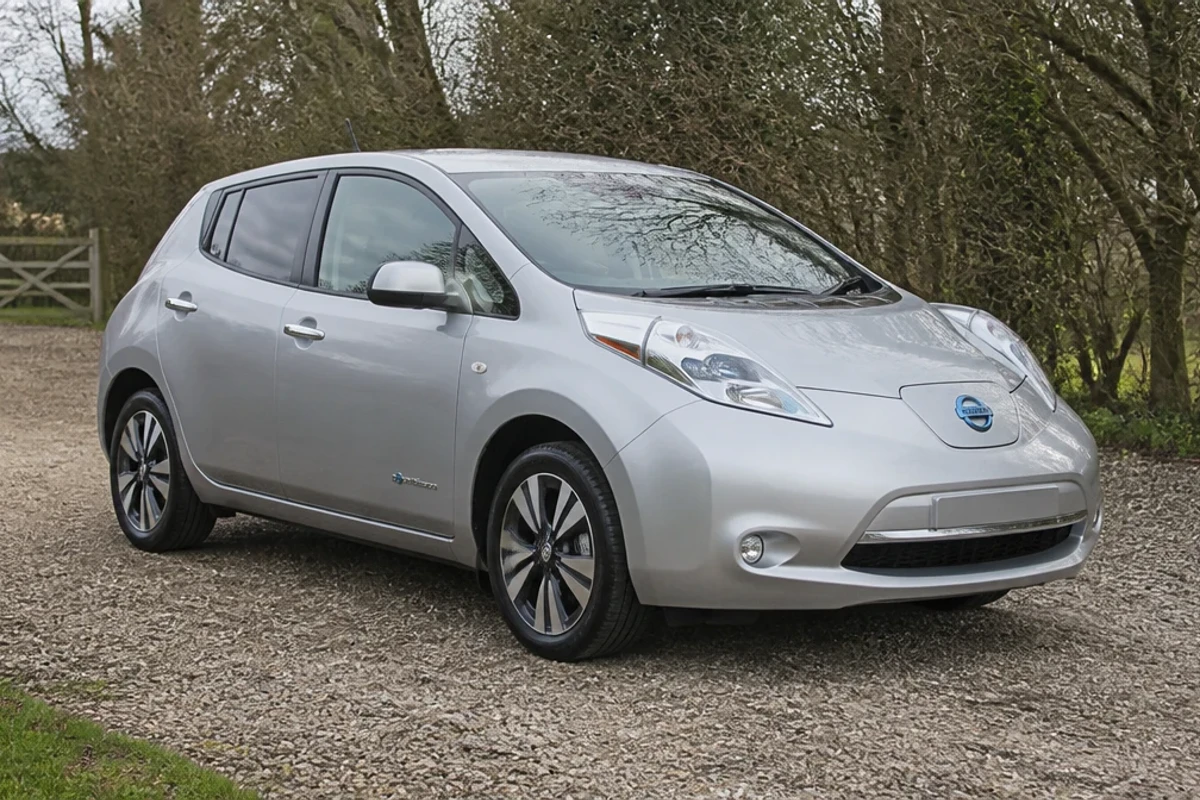 Nissan Leaf 2017–2025