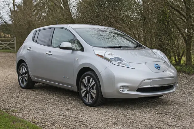 Nissan Leaf 2017–2025