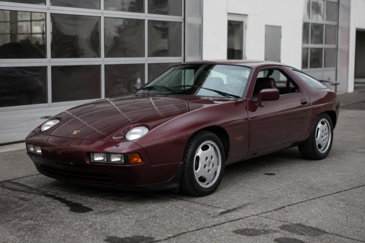Porsche 928 1977–1995