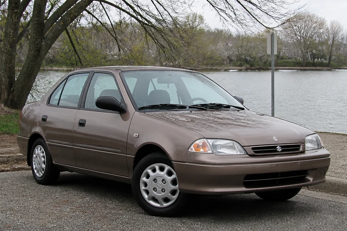 Suzuki Esteem 1995–2002