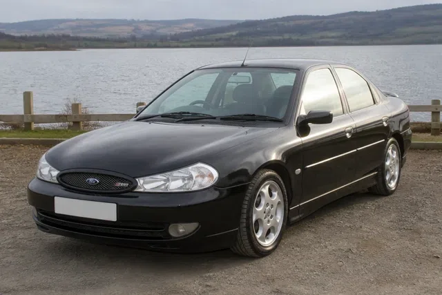 Ford Mondeo ST200