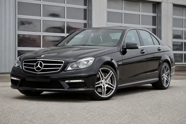 Mercedes E-Klasse E63 AMG