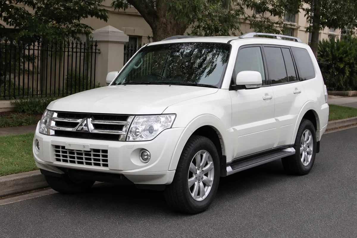 Mitsubishi Pajero 2006–2021