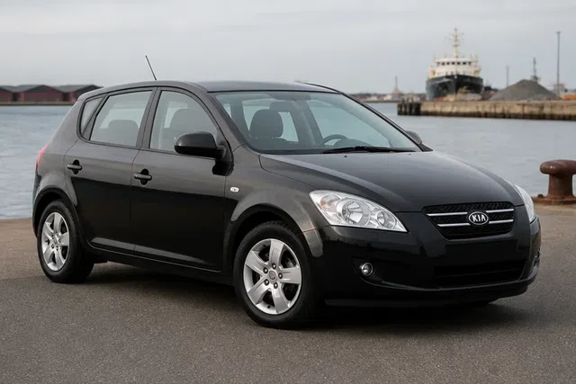 Kia Ceed 2007–2012