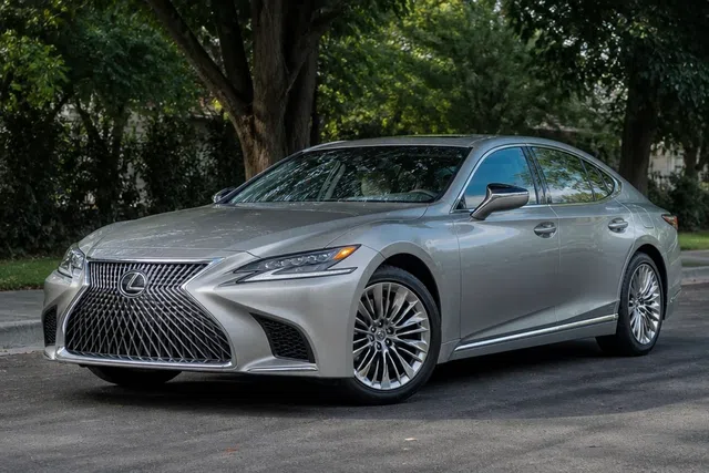 Lexus LS
