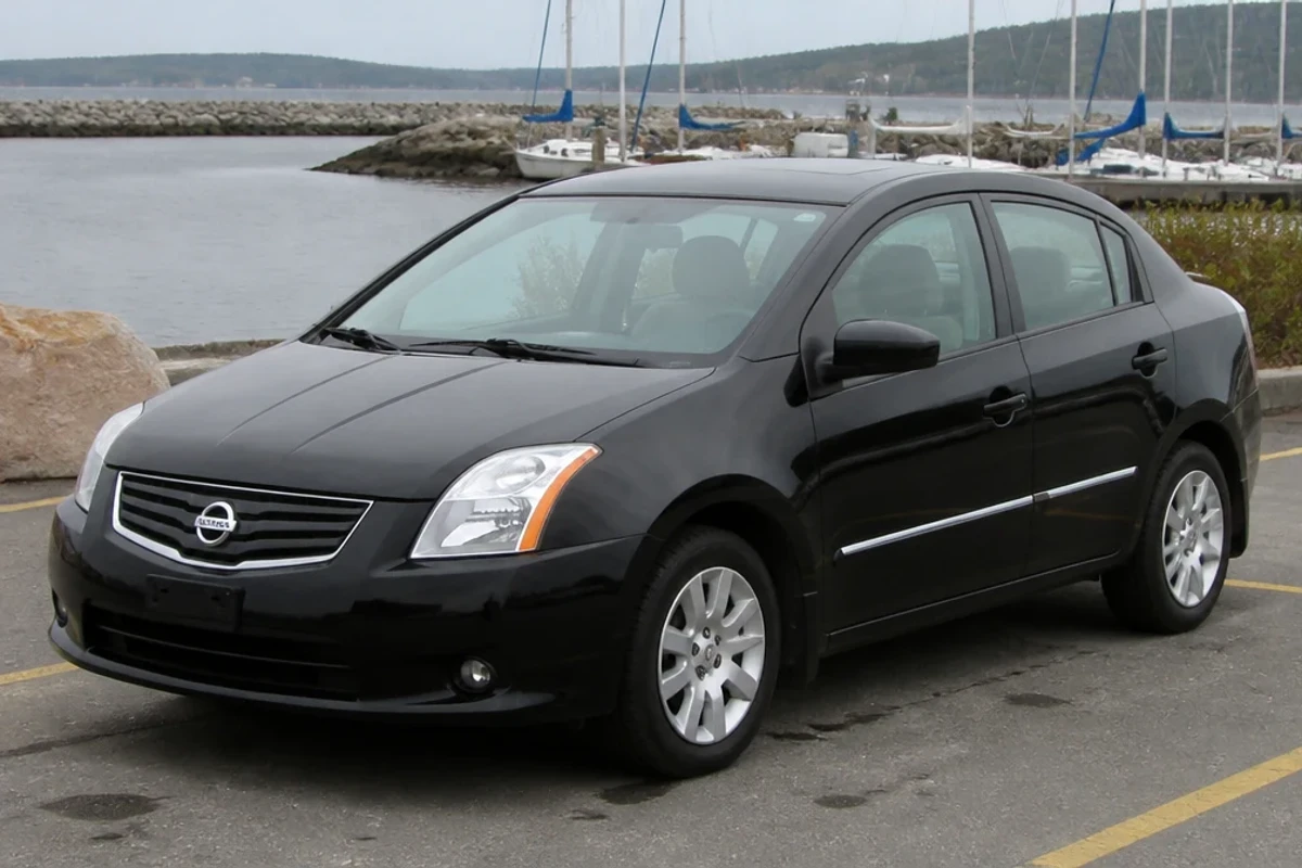 Nissan Sentra 2006–2012