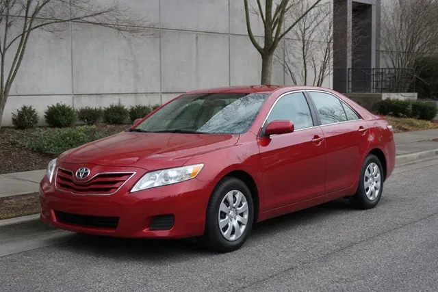 Toyota Camry 2011–2018