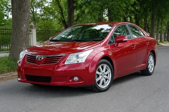 Toyota Avensis III