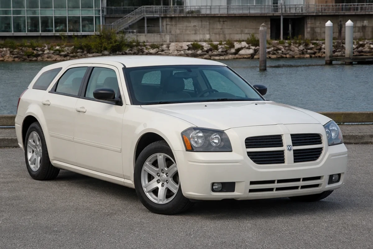 Dodge Magnum 2004–2008
