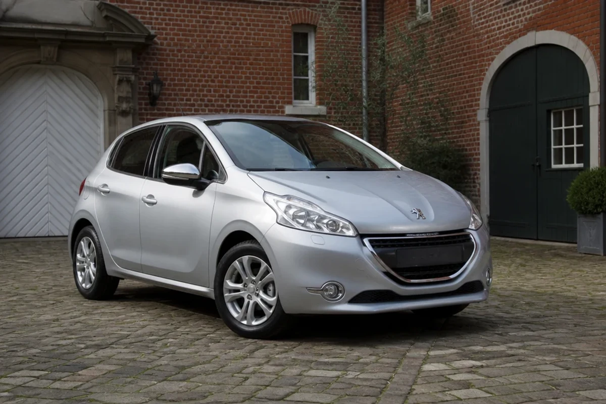 Peugeot 208 2012–2020