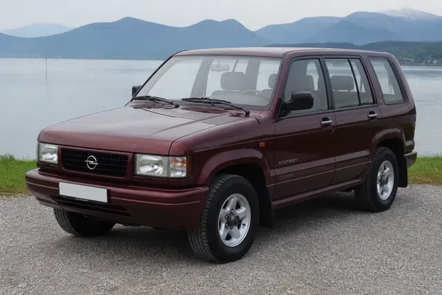 Opel Monterey