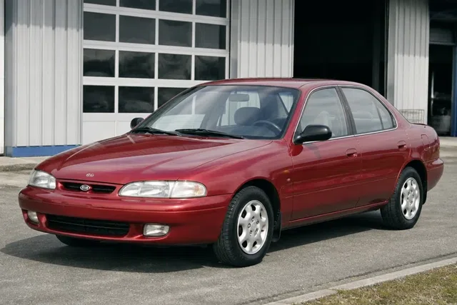 Kia Clarus