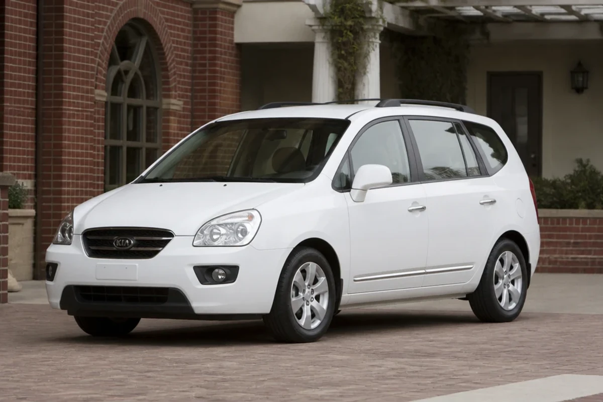 Kia Carens 2006–2012