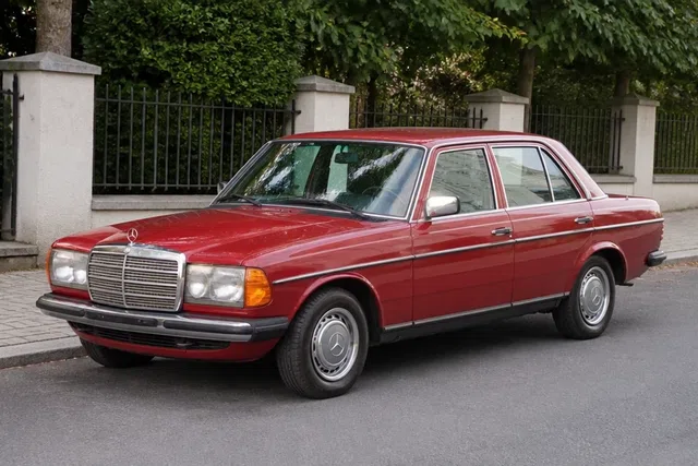 Mercedes E-Klasse 1975–1986
