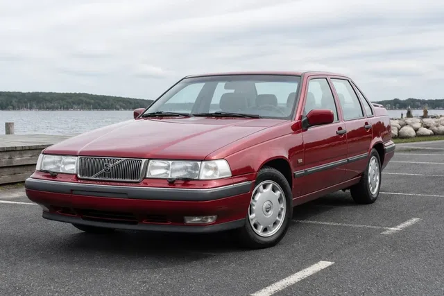 Volvo S90 1994–1998