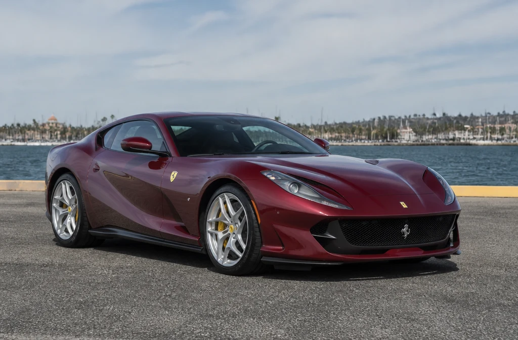 Ferrari 812 Superfast 2017–2024