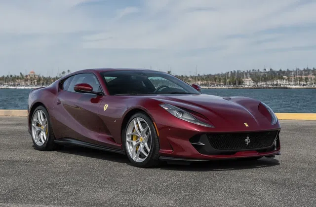 Ferrari 812 Superfast