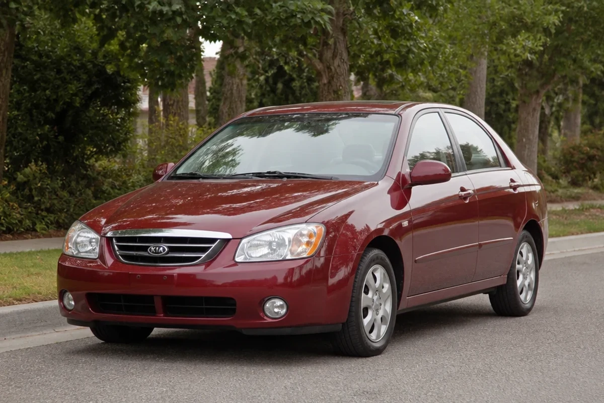 Kia Cerato 2003–2008