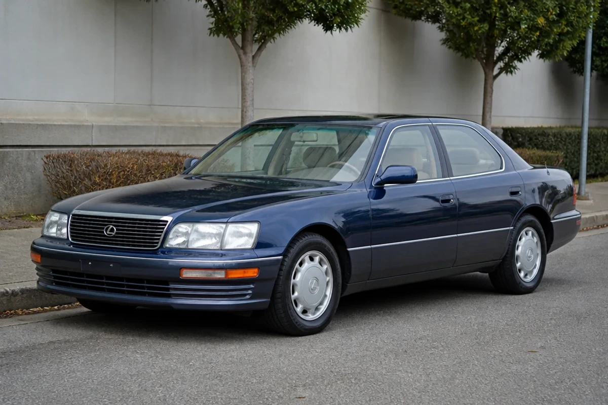 Lexus LS400 1995–2000